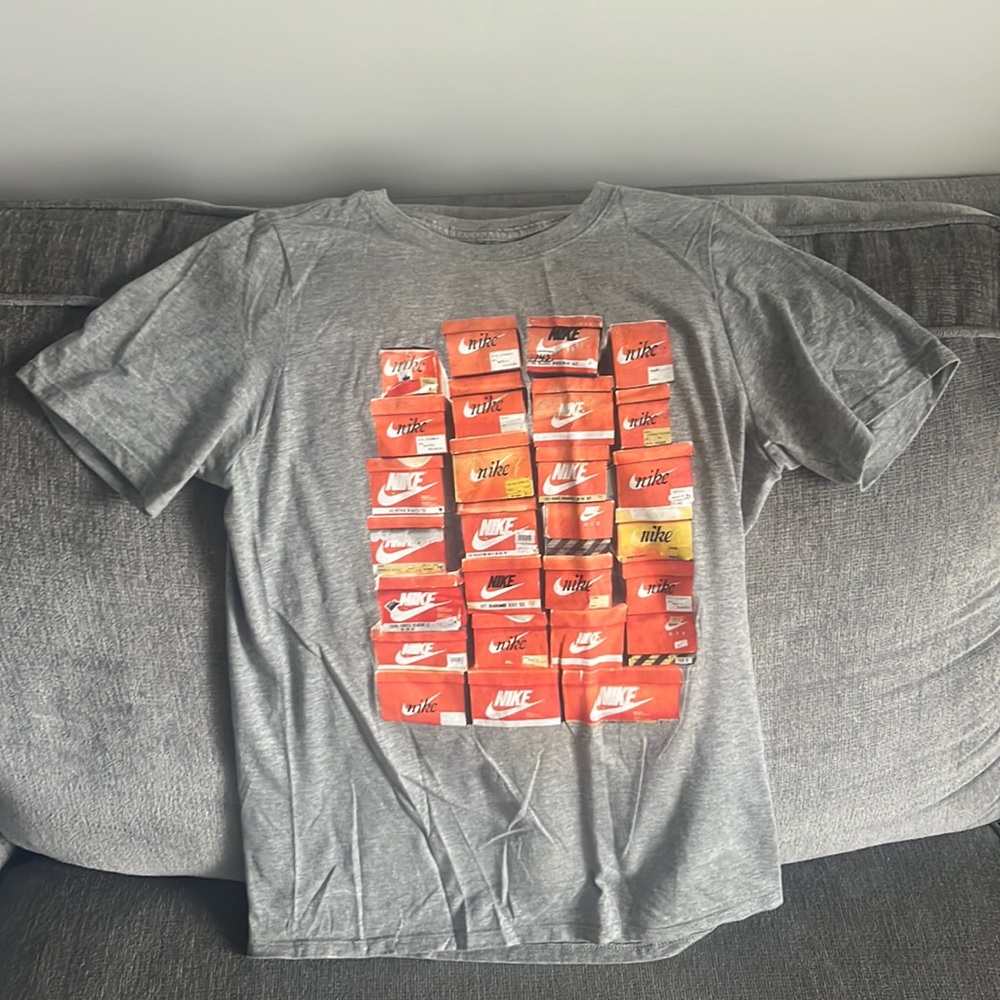 Nike grey and orange tee